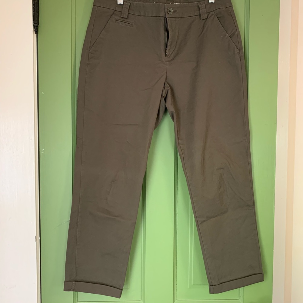 GAP olive green ankle length khakis